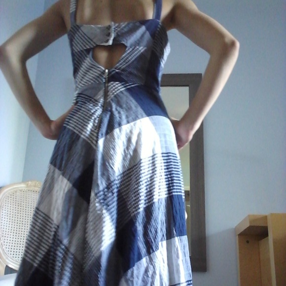 Cute plaid dress with intricate back - Picture 4 of 7